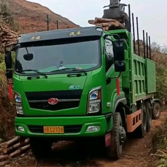 六驱车（赖）