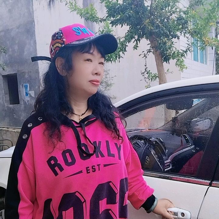 张姐唱歌🎤每周四开一次中午十一点半