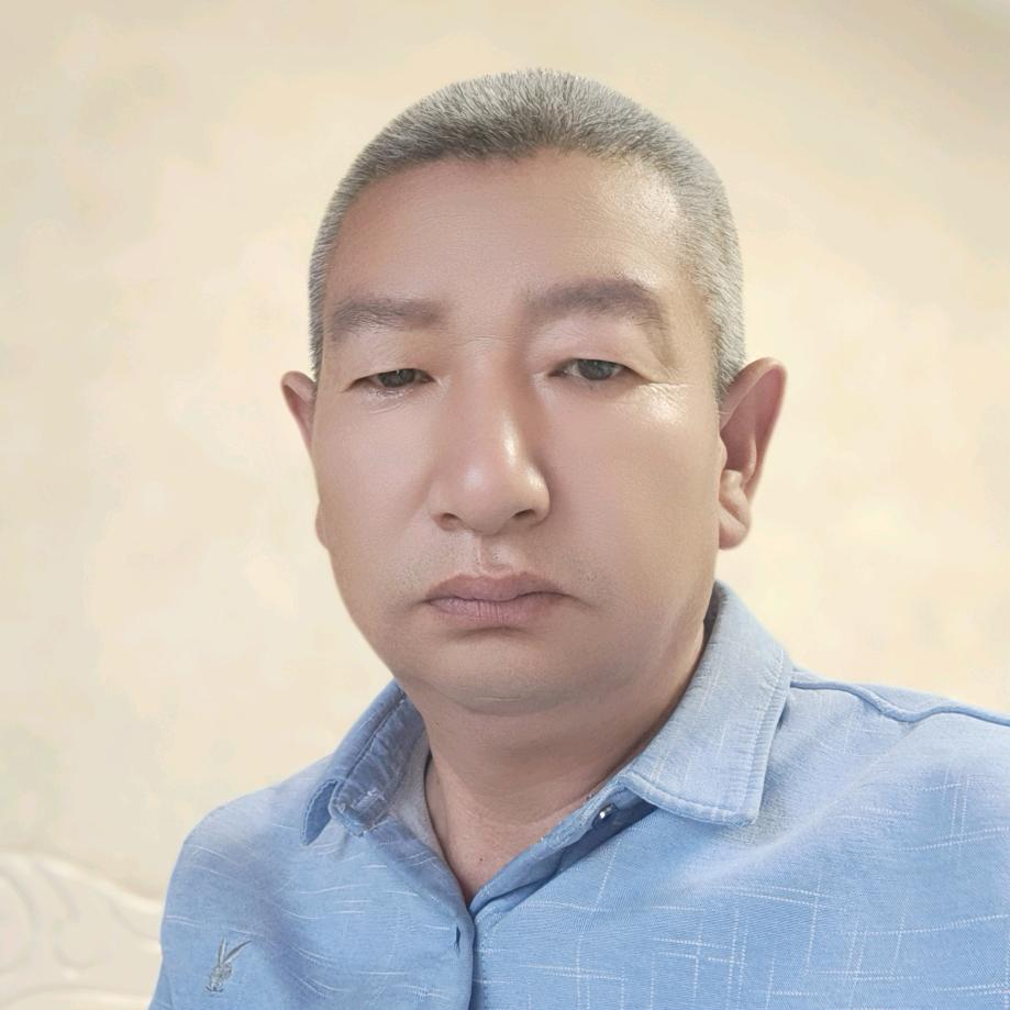 酒泉仲哥豪达精品二手车
