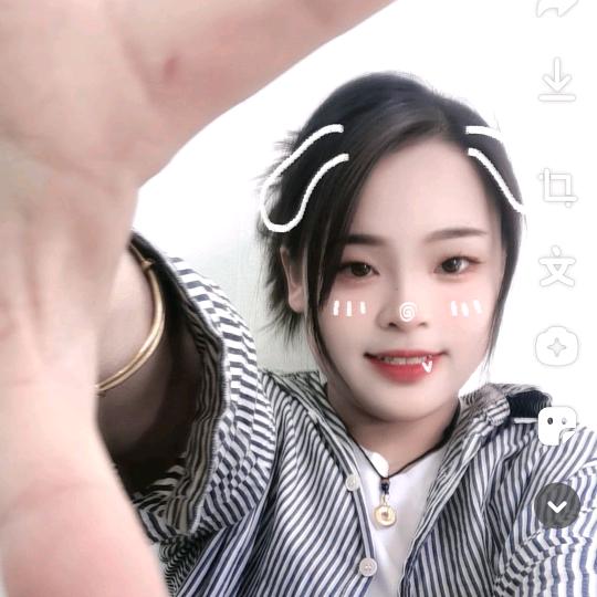 黑妹儿吖～～