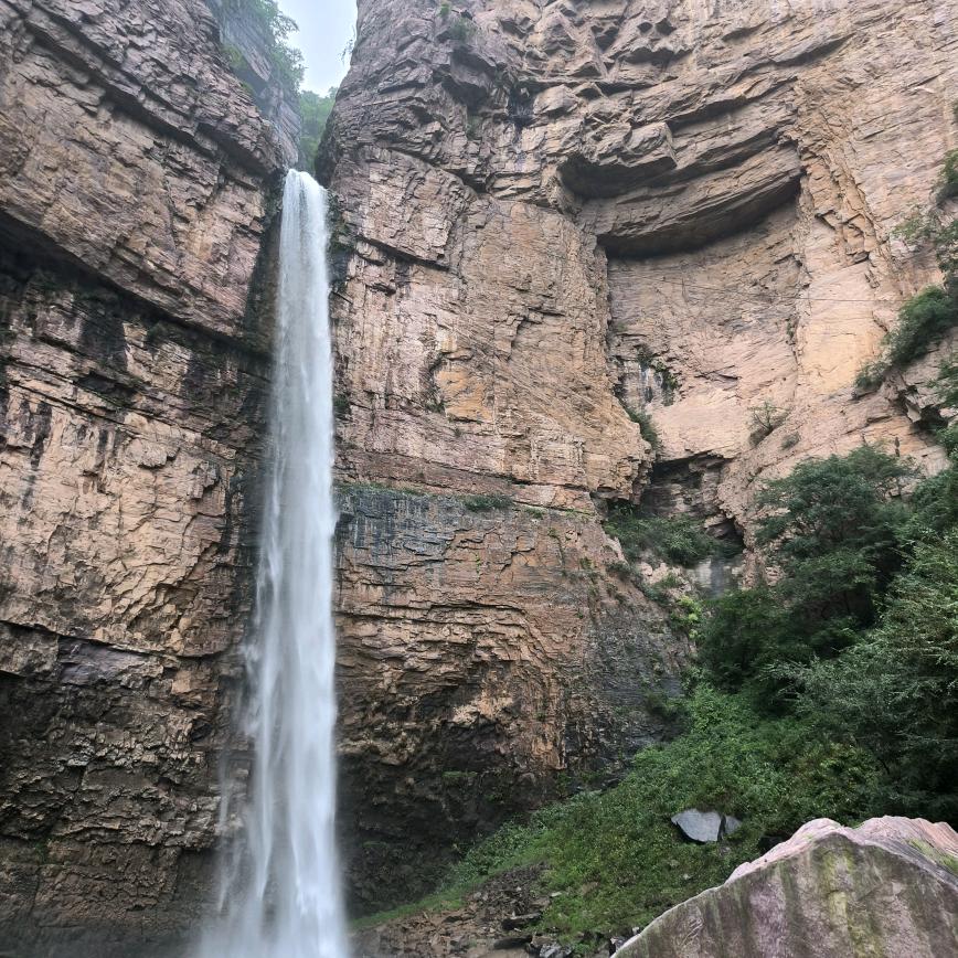 白龙瀑