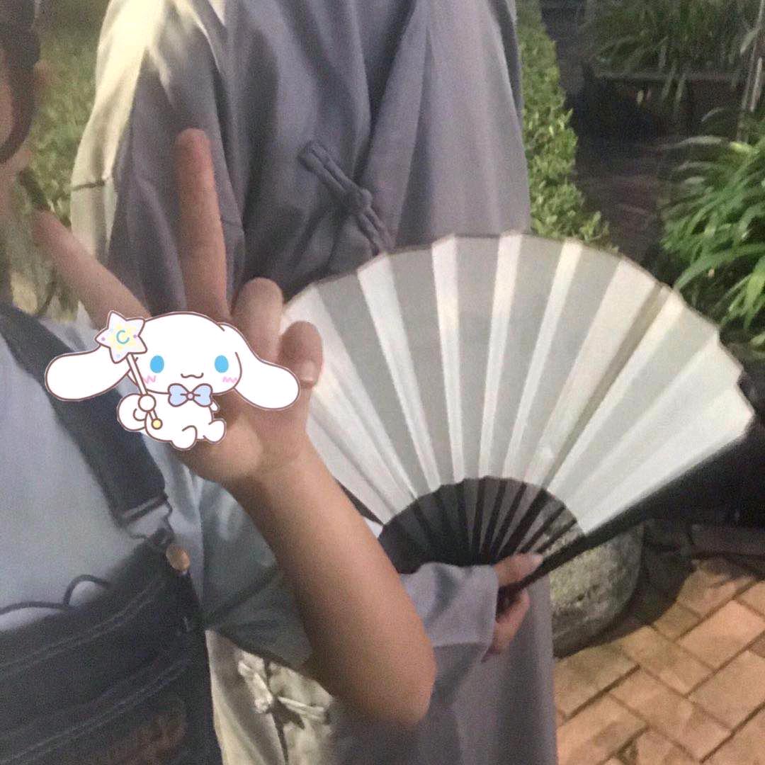 梦泽睡醒了.(封票中)