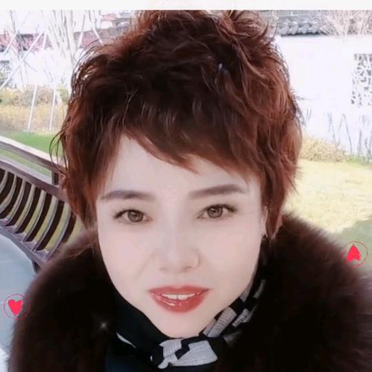 英子👜👜💍💍👗