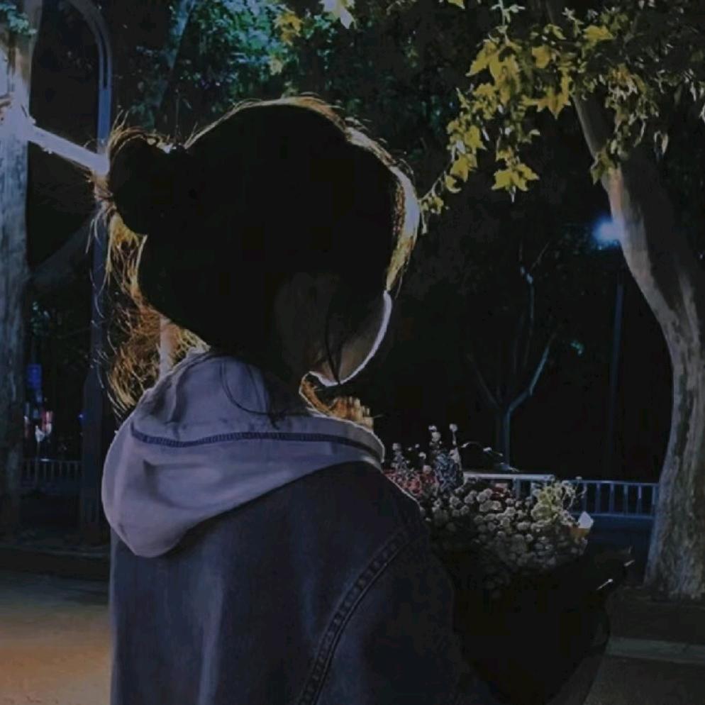 小困包ღ