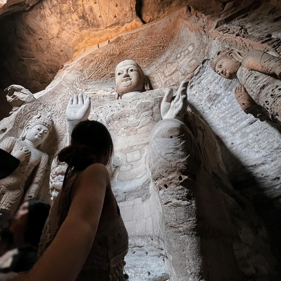 世界末日就定在每天晚上八点半黄金时间好吗