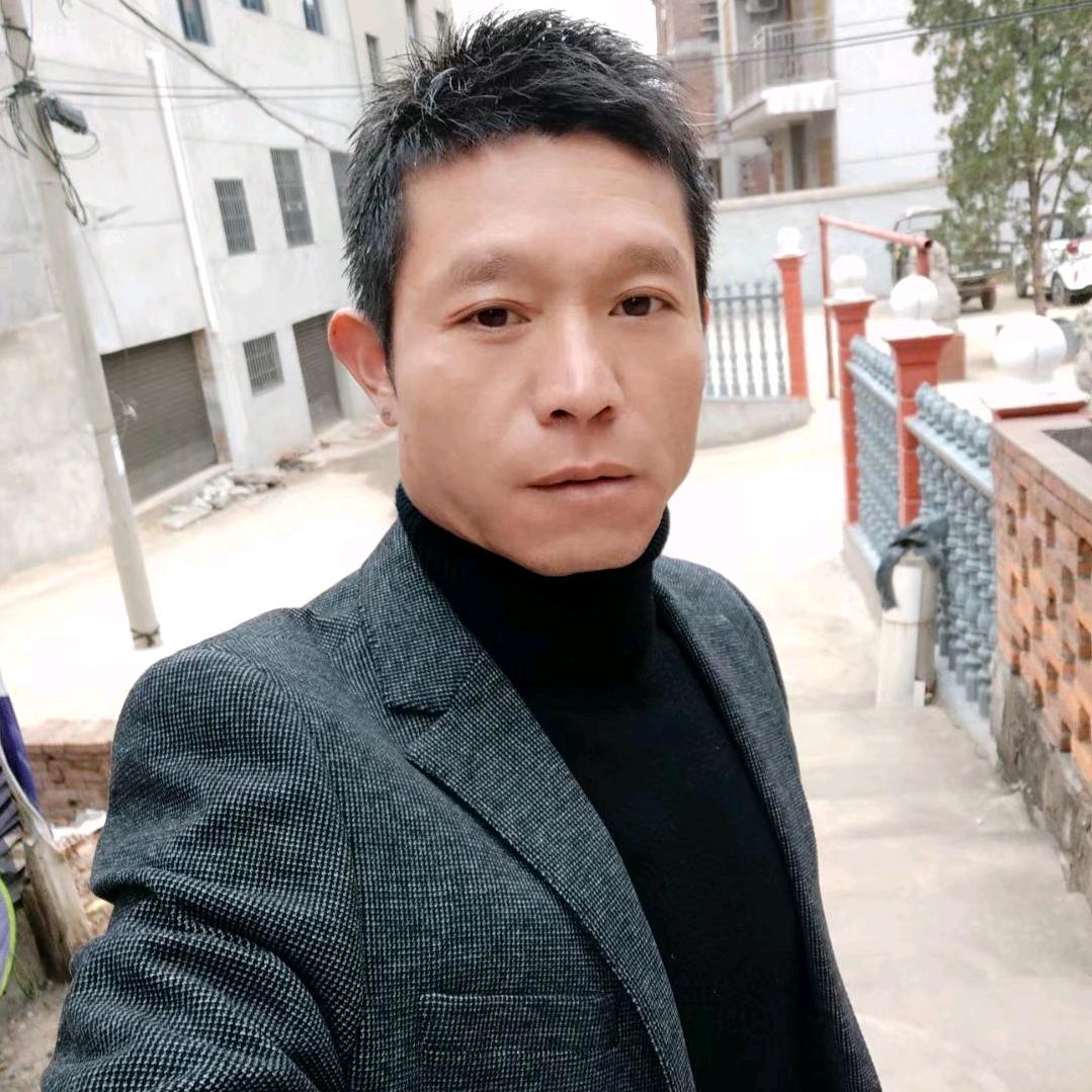 鲜的露卵华哥