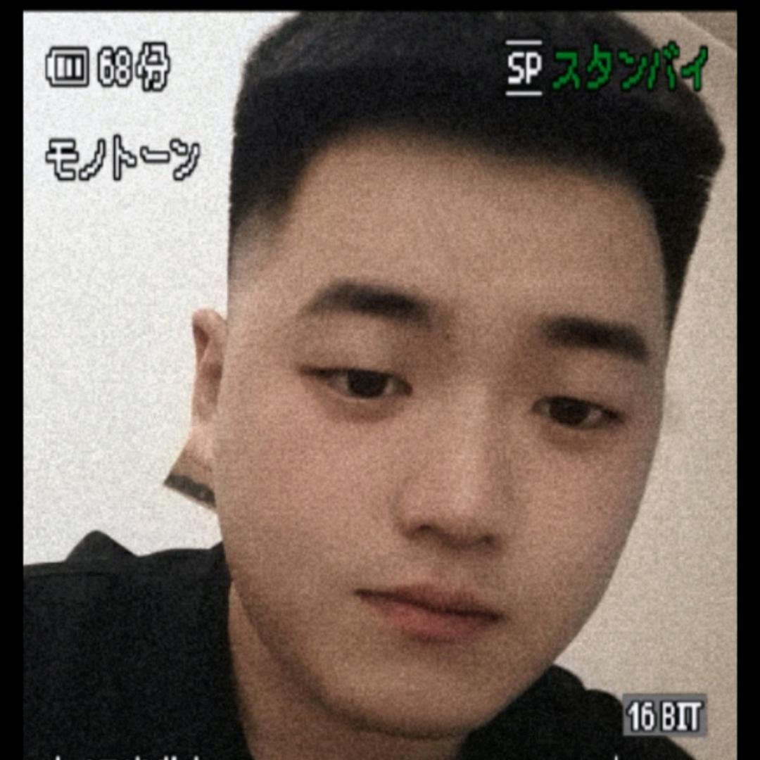 秋小北( •̀∀•́ )