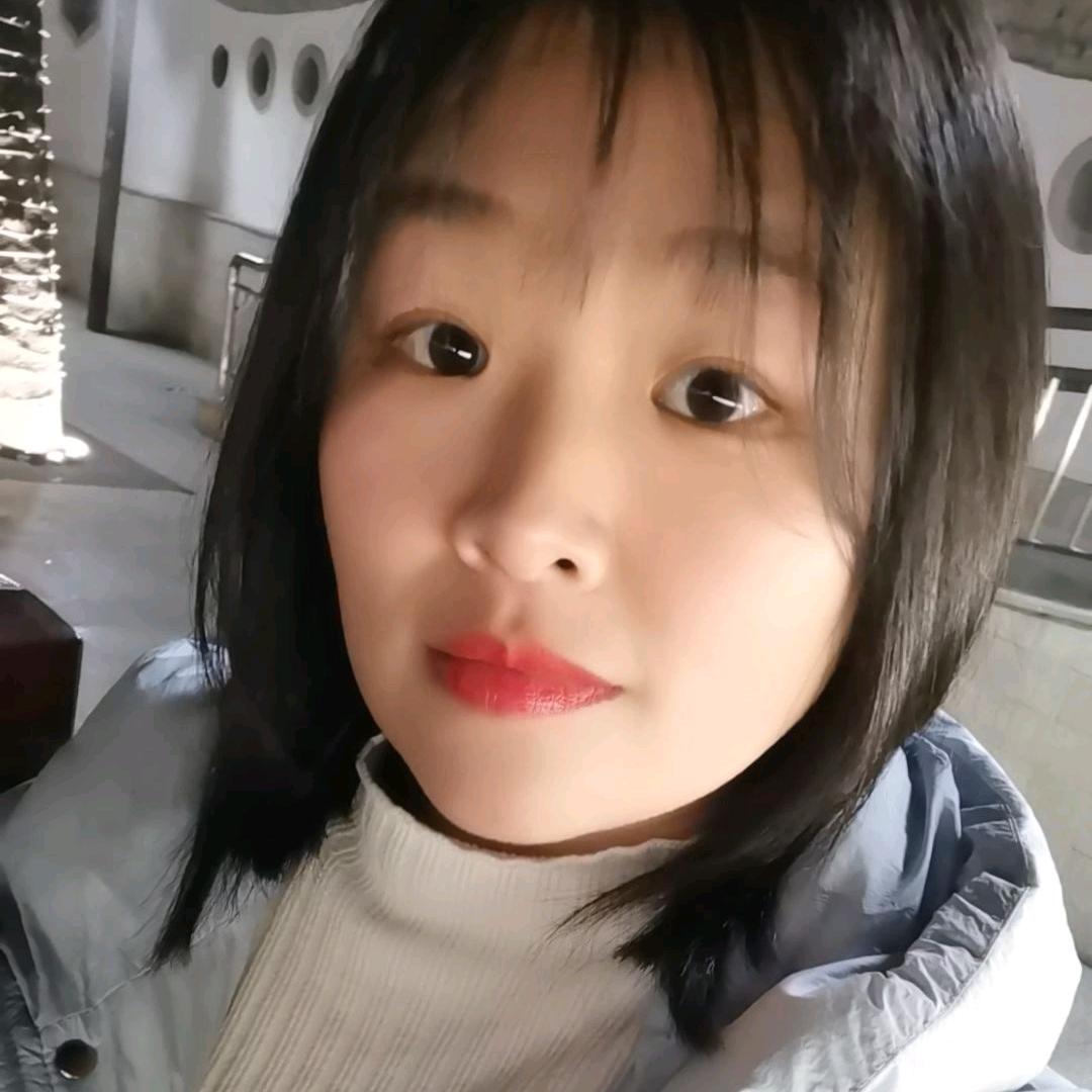 莉莉