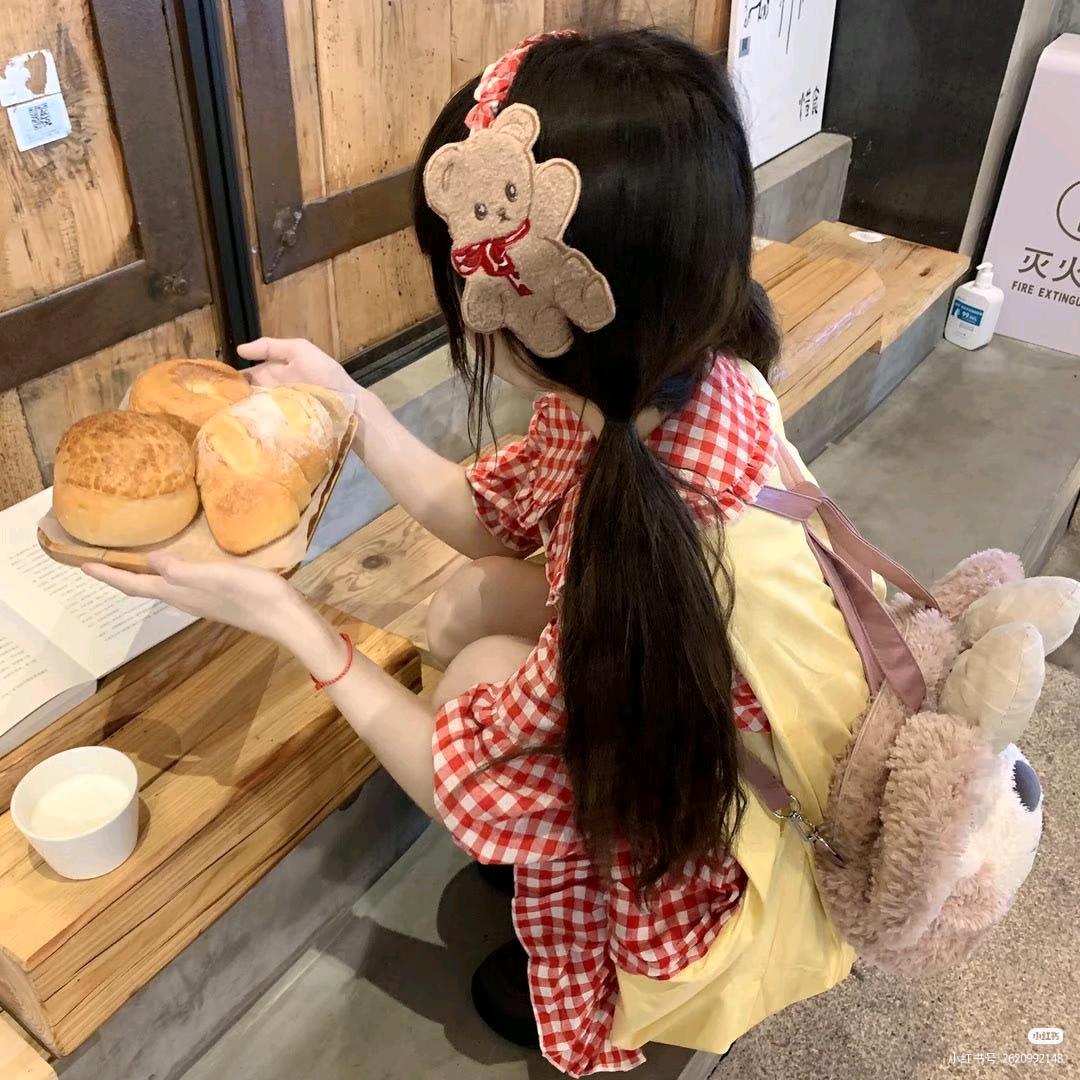 欣欣^