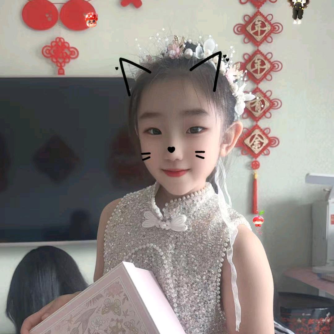 蹲在犄角旮旯看热闹