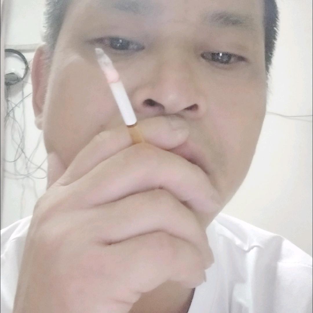 杨哥，单身