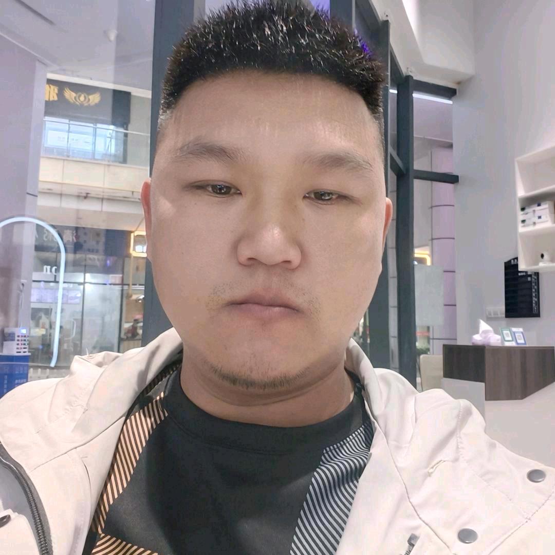 潘世斌