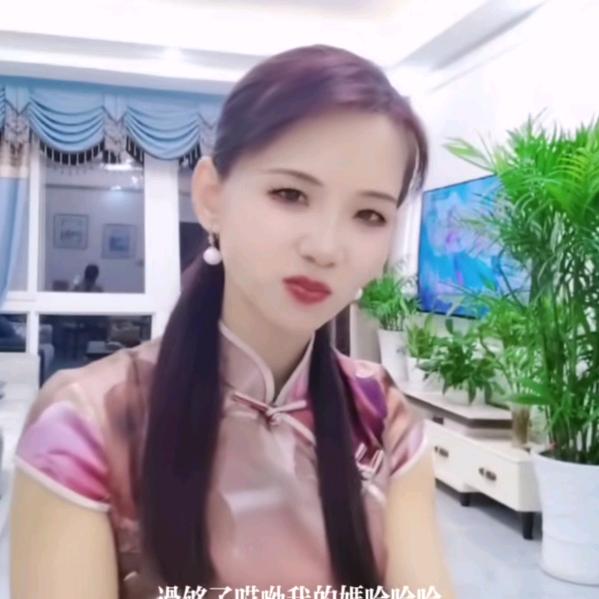 俞芳，夜晚景色