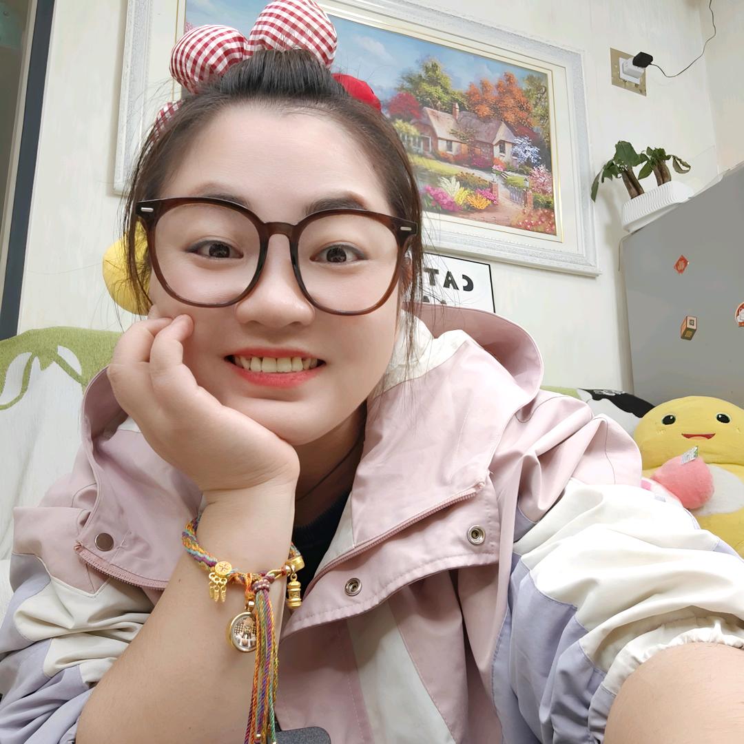 大馋丫头李李🍎