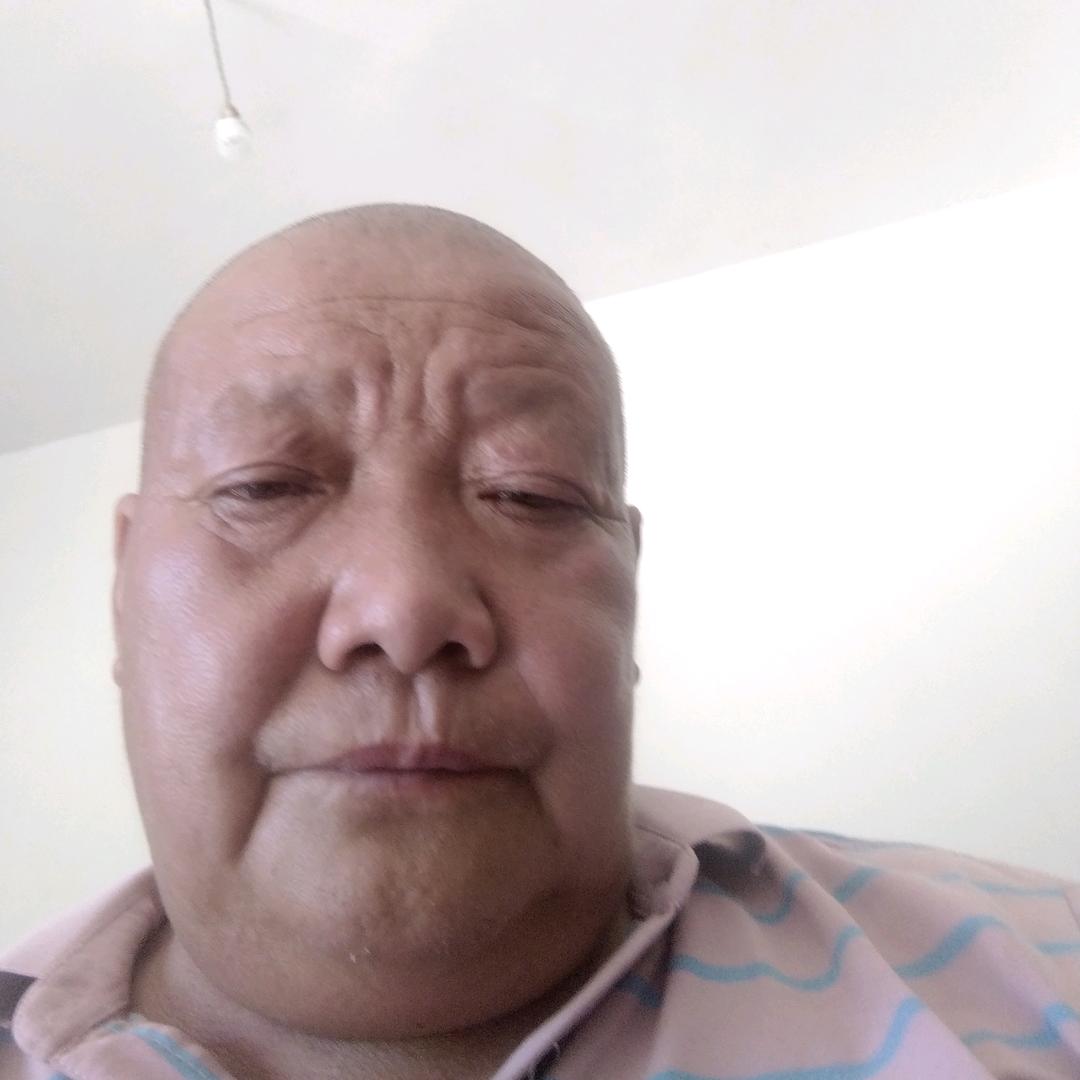 王....