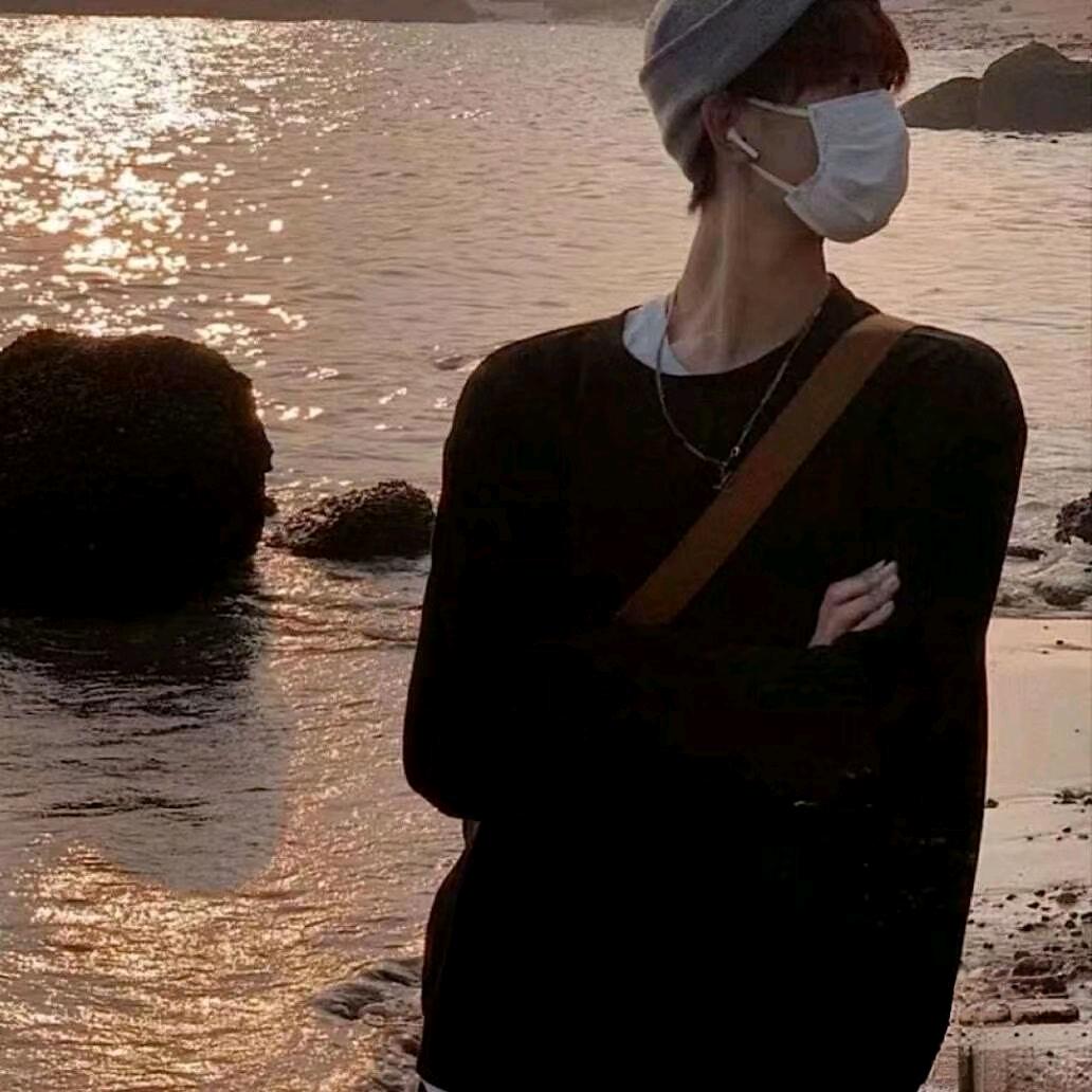 黎黎七