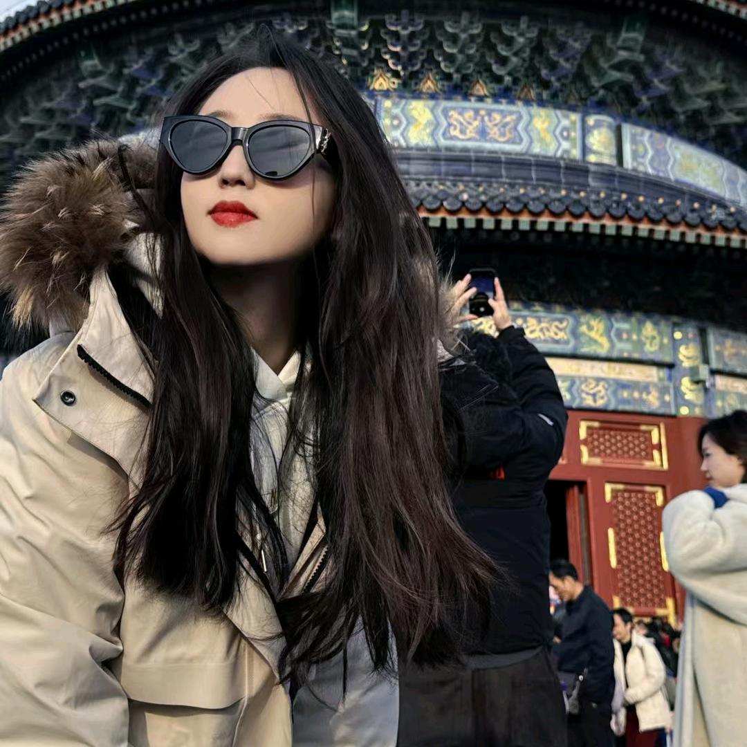 玫瑰静悄悄的开