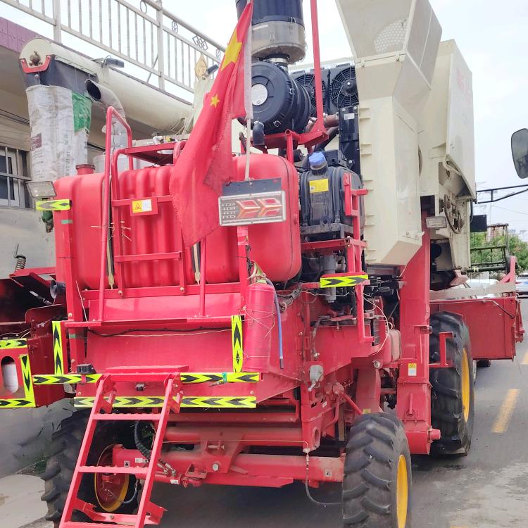 90后玩农机的大帅