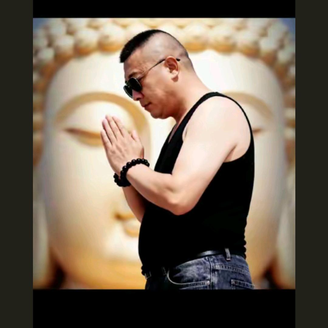 虎哥🚬ಇ᭄清风࿆ྃ烈酒໊醉人心࿐