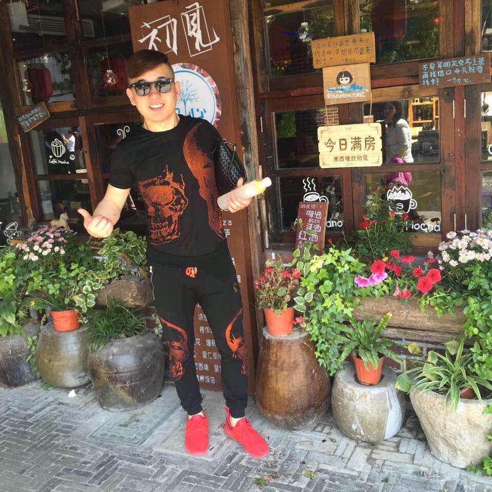 小🤹🏼‍♀️爷🎆们