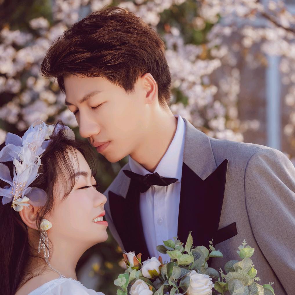 呆头呆脑的零食屋