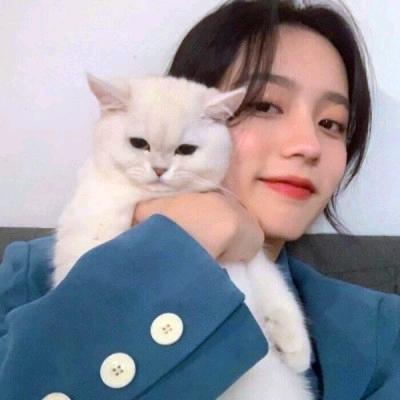 @就叫眼镜妹