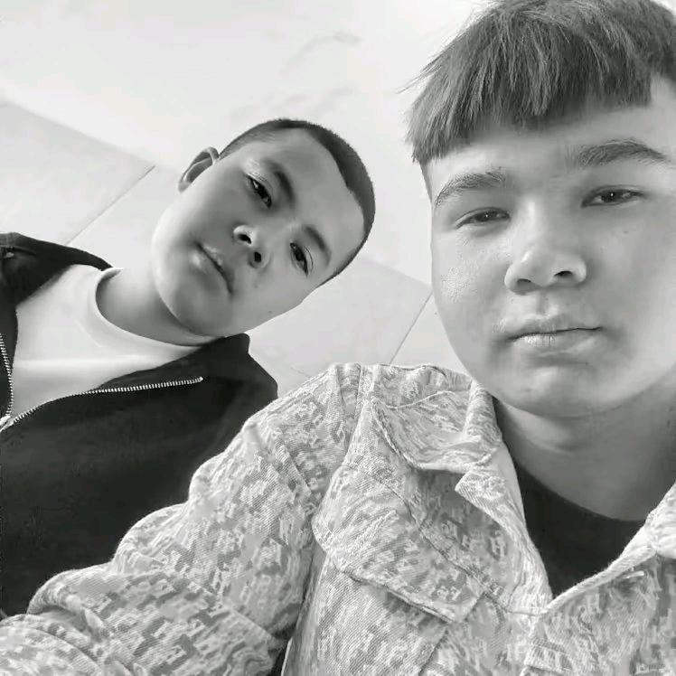 安然.