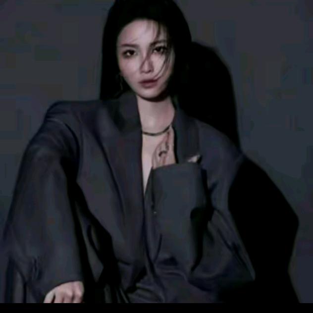 溶溶RONGRONG -轻奢穿搭