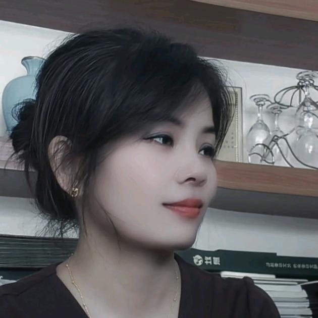 郭藝滿.整装館