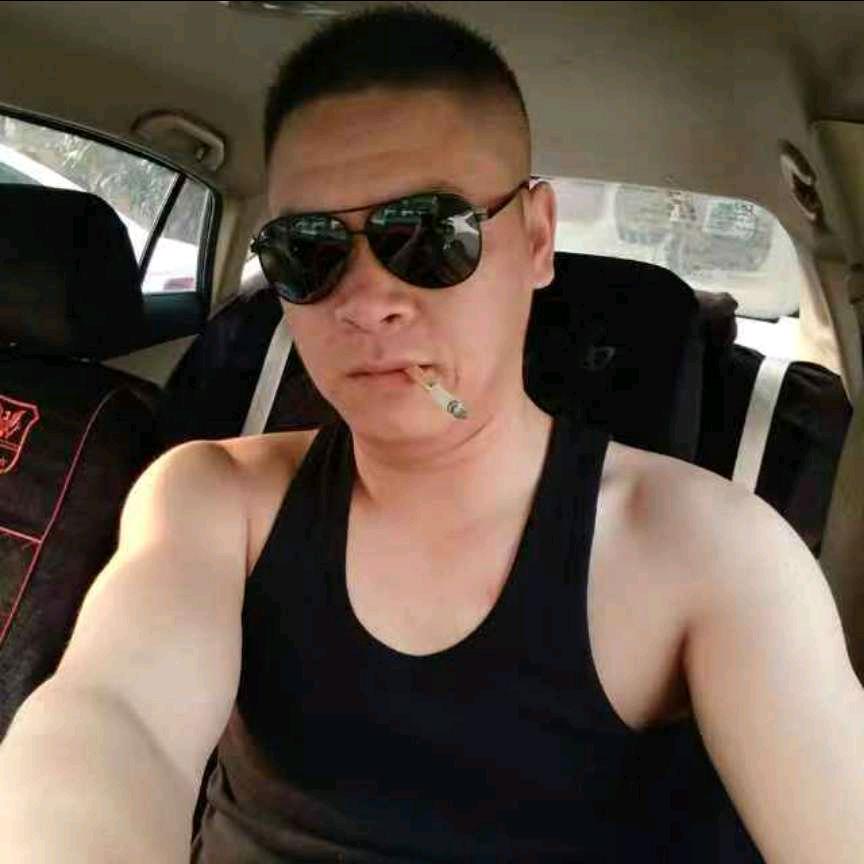 龚雪刚