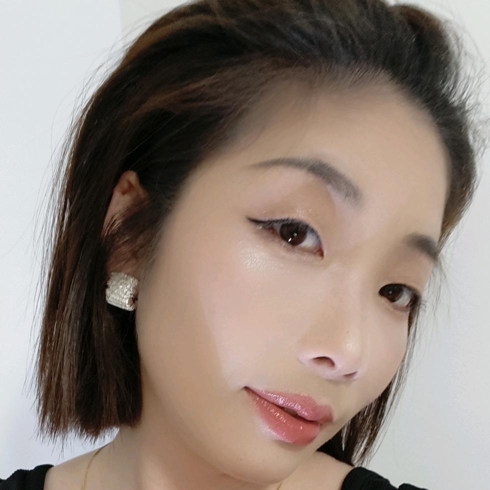 @╭(╯爱  兰╰)╮