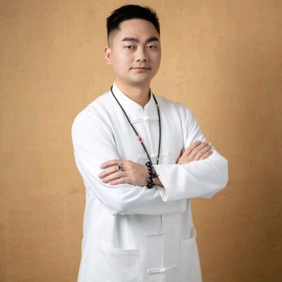 易禄辉煌