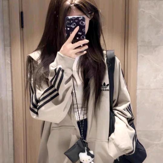 @八零少女《中午12点30分直播》