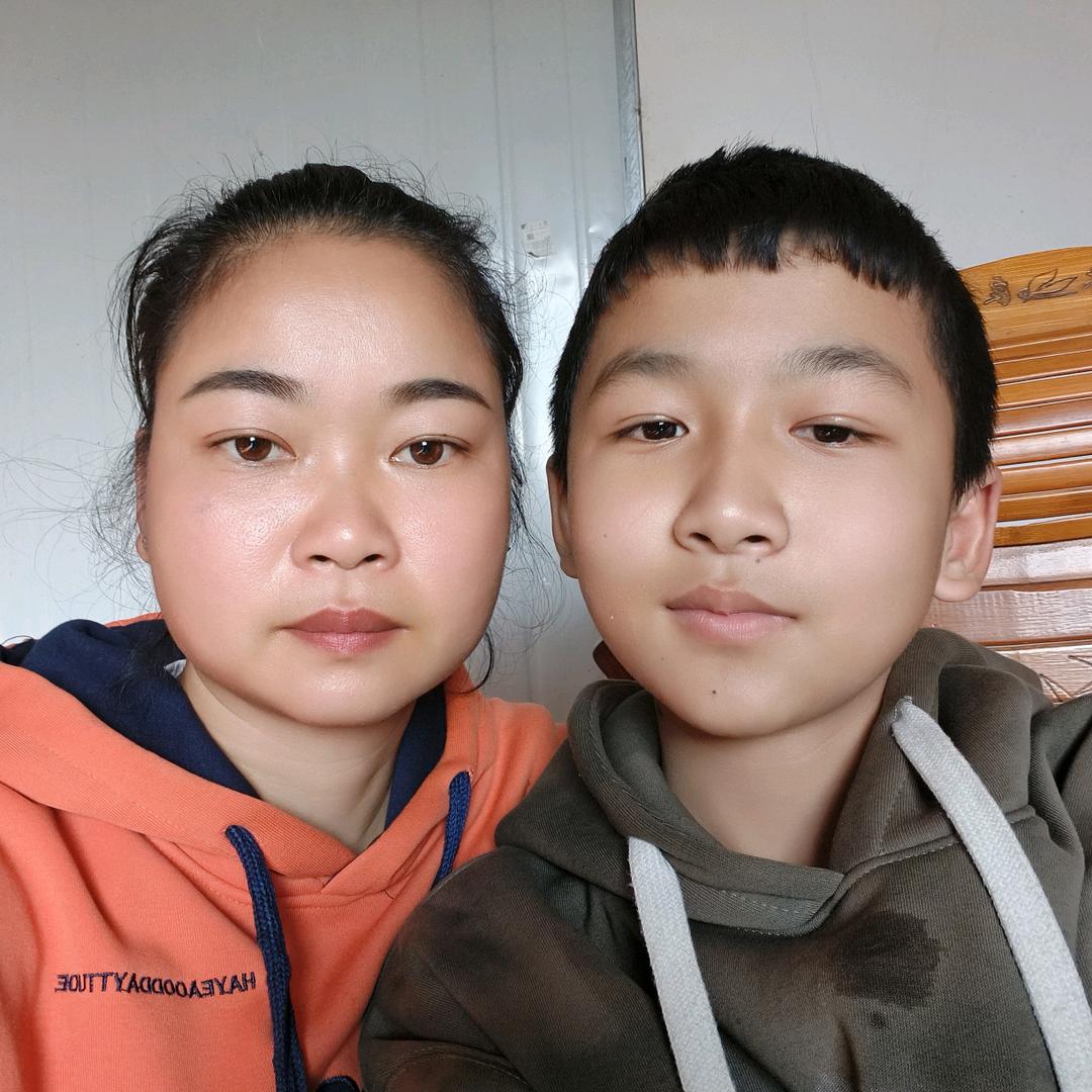 小东成妈妈
