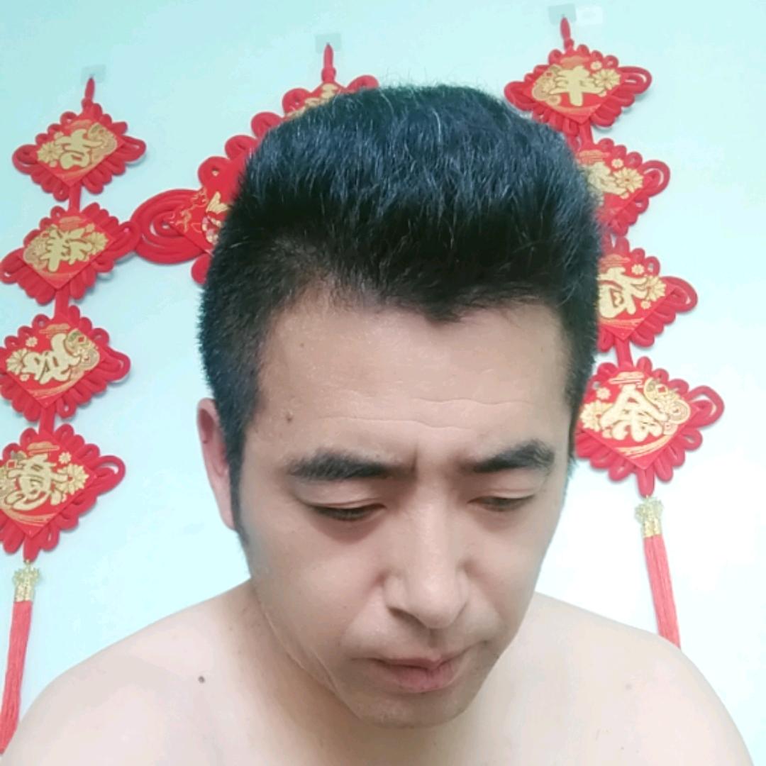 大白哥（铁棍）
