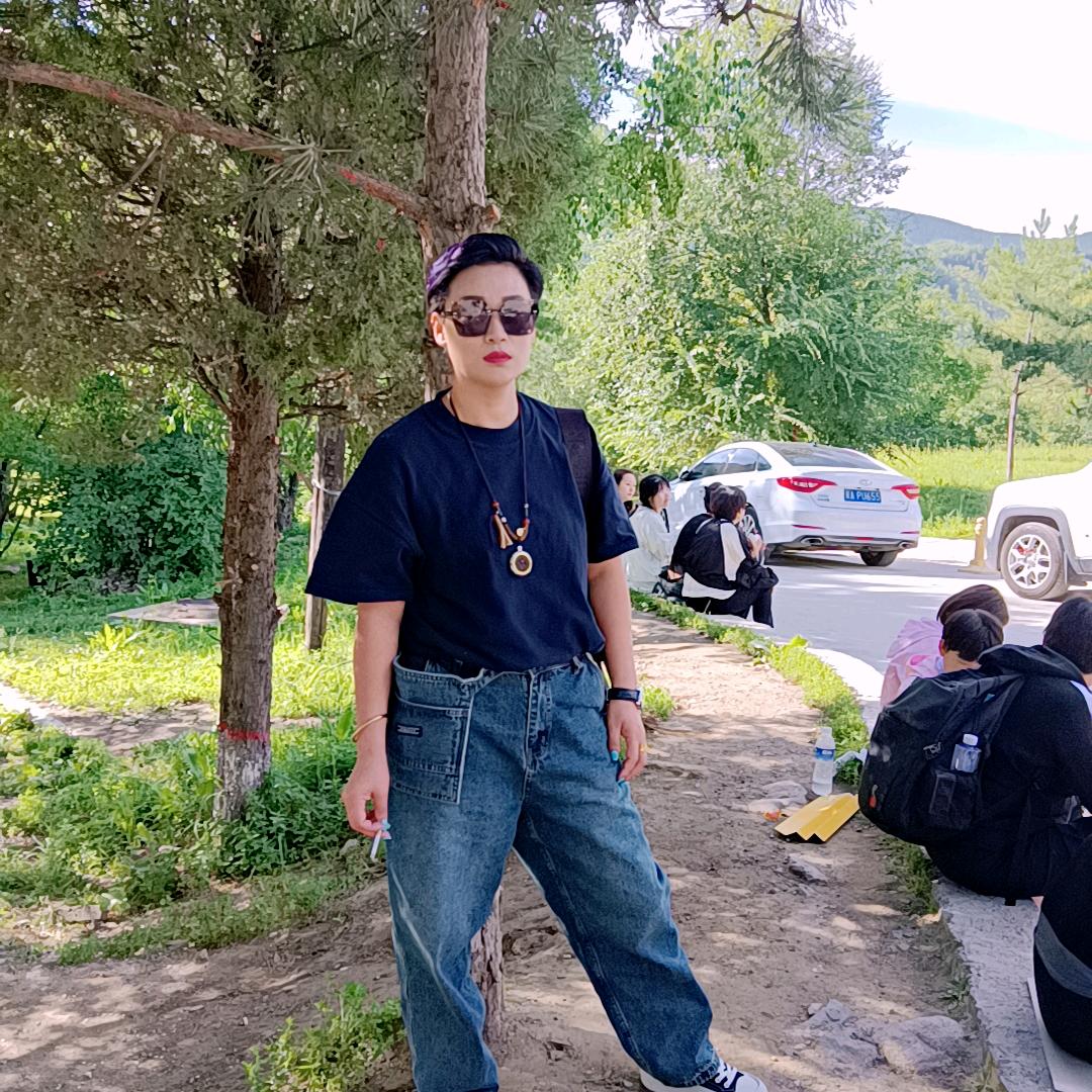 衣23欧货女装美甲美睫