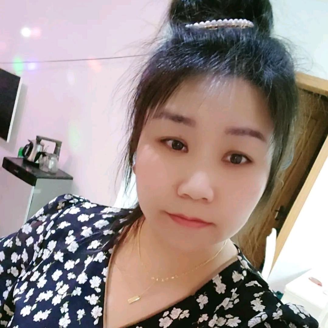夏彩