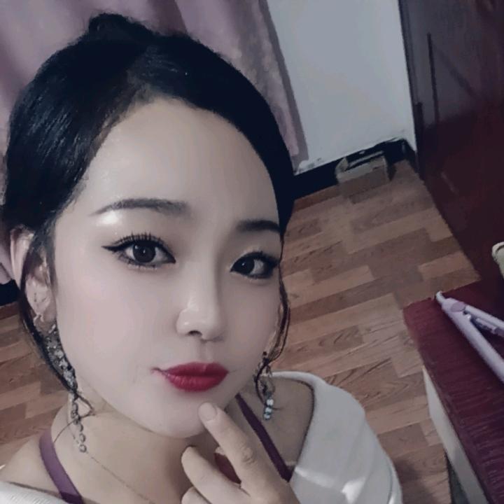 杨杨(눈_눈)
