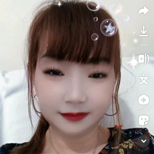 蓉蓉（每天三点半、晚上十点半播）