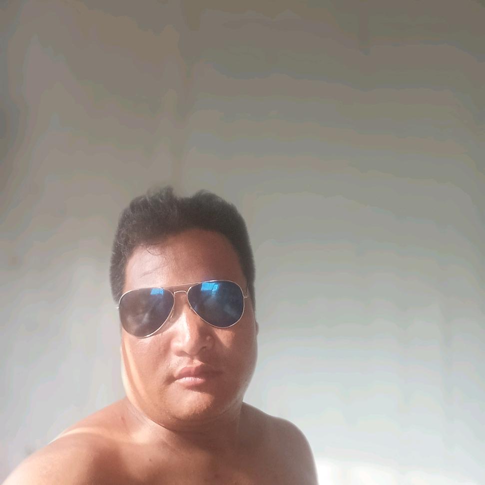 爱喝酒的男子汉。八点钟直播