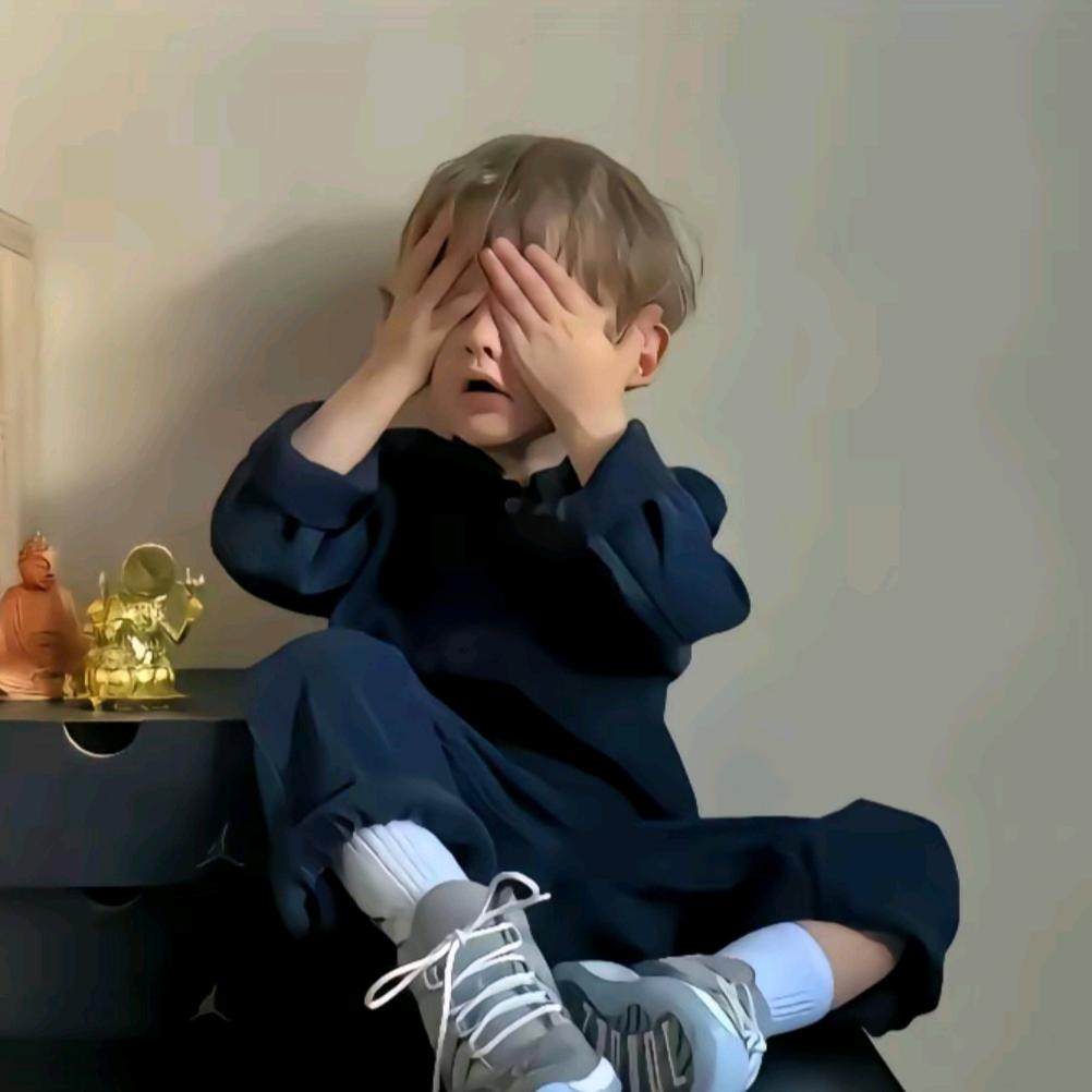 吧嗒不拉登ฅ头像