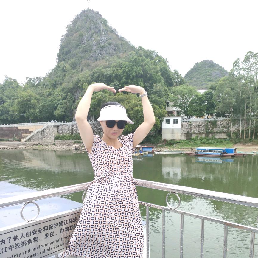 小莘运