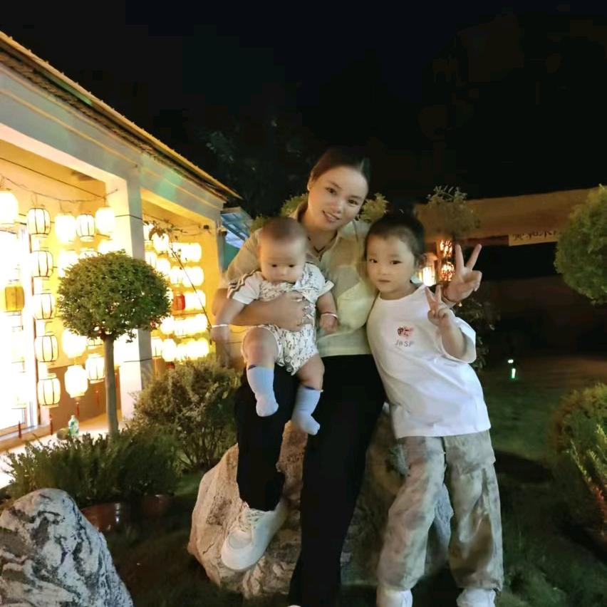 欧泡泡精品童鞋官亭店之网约车夜班