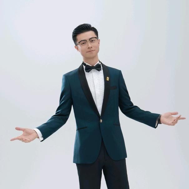主持人李瑞