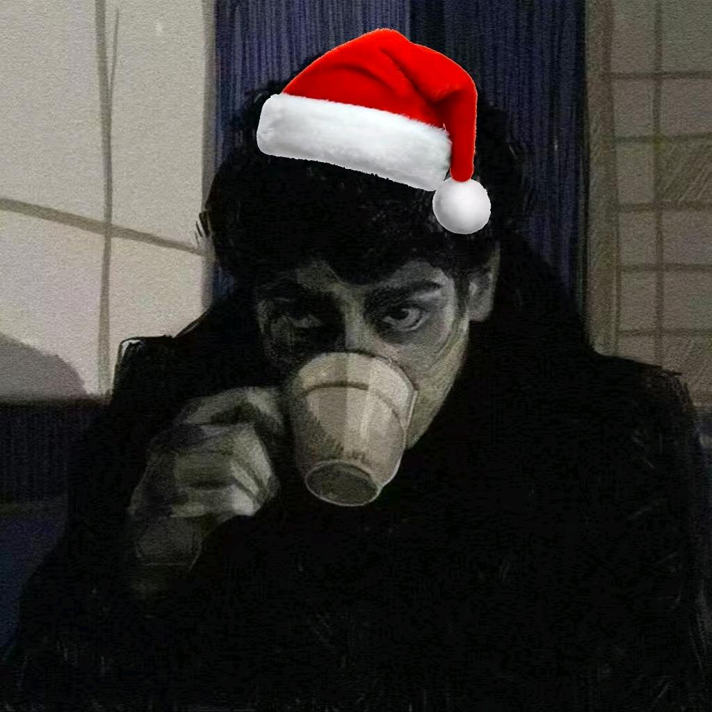 沙丁鳄的狸花猫