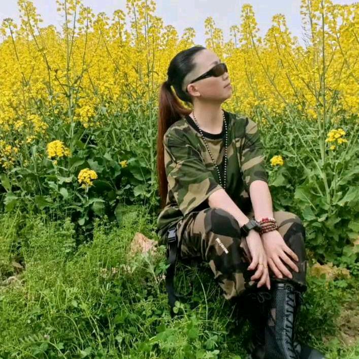 炫舞狼姐（胡杨）