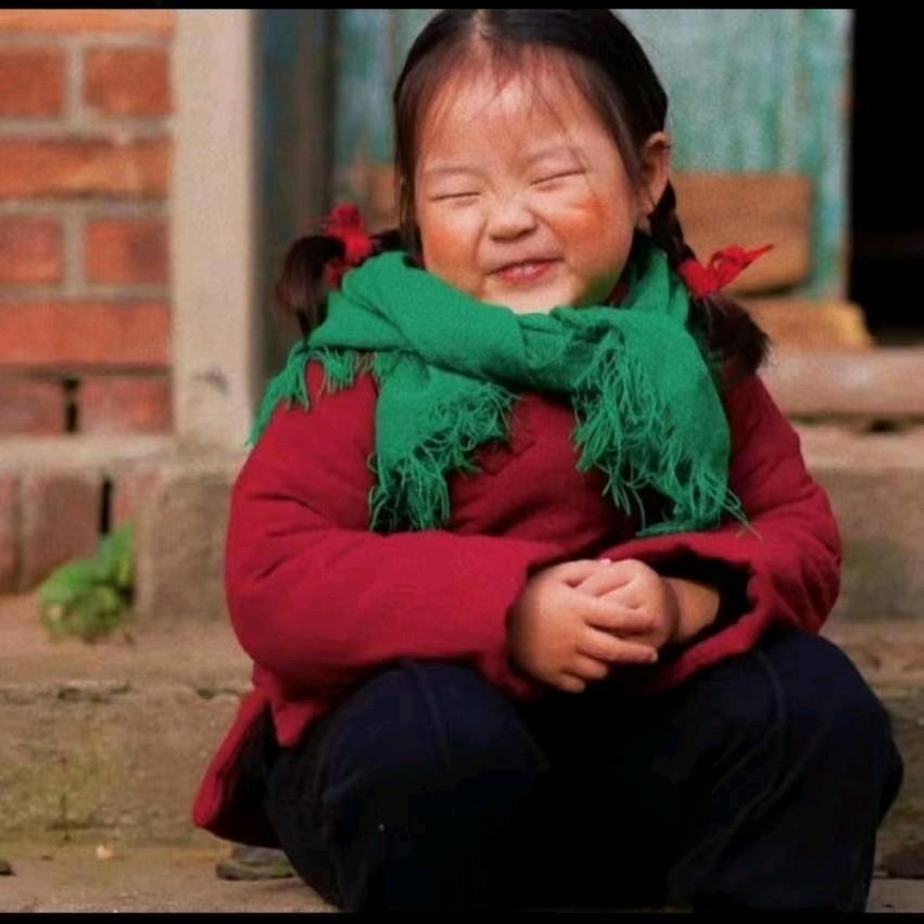 蛇年短头发的阿数大吉利.