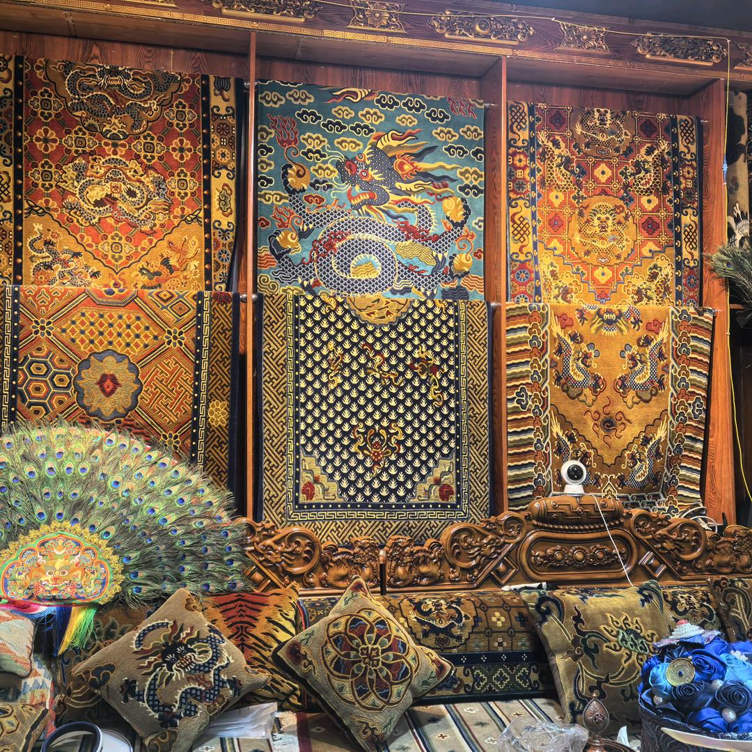 昌都市卡若区半生缘藏家饰品摆件店