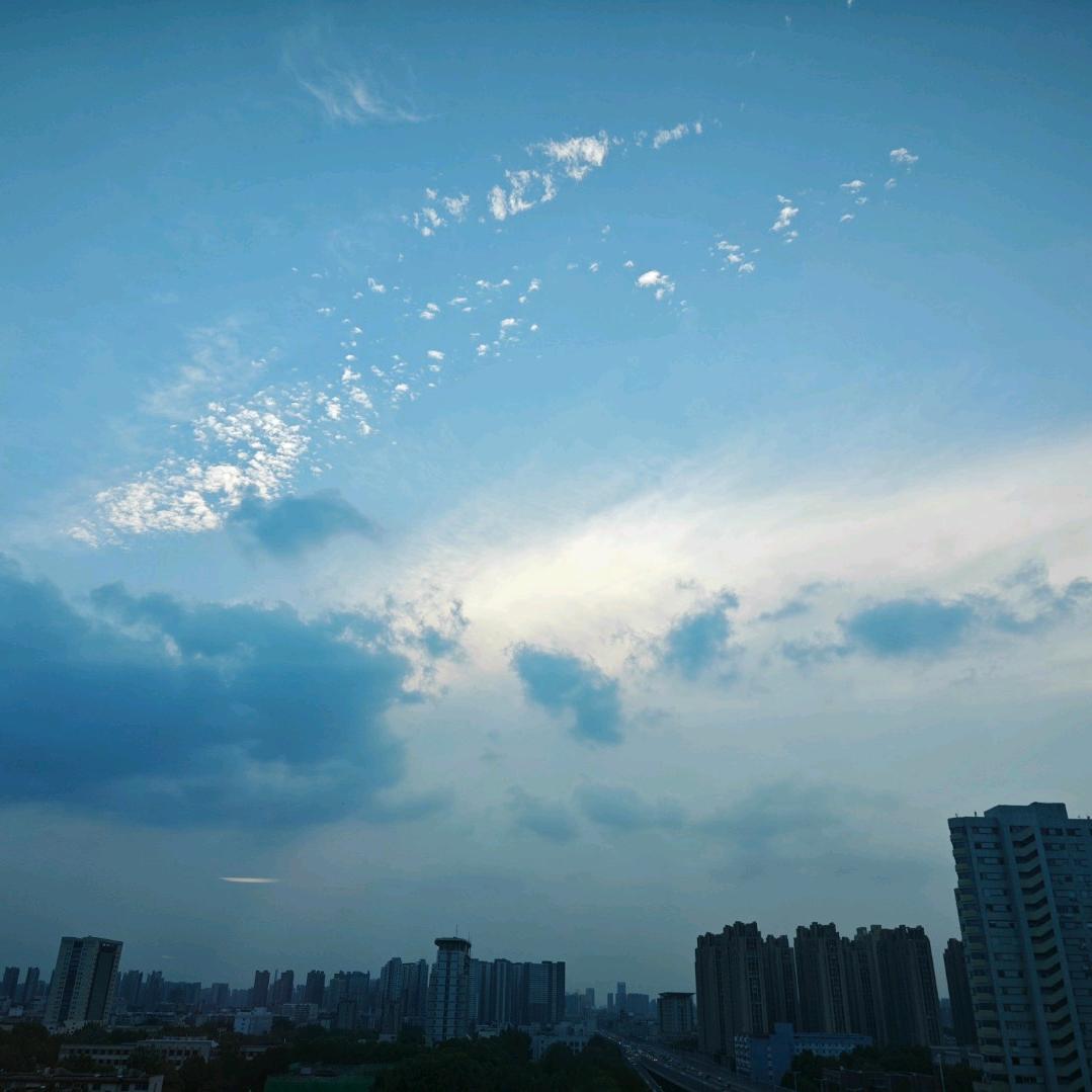 是小奕