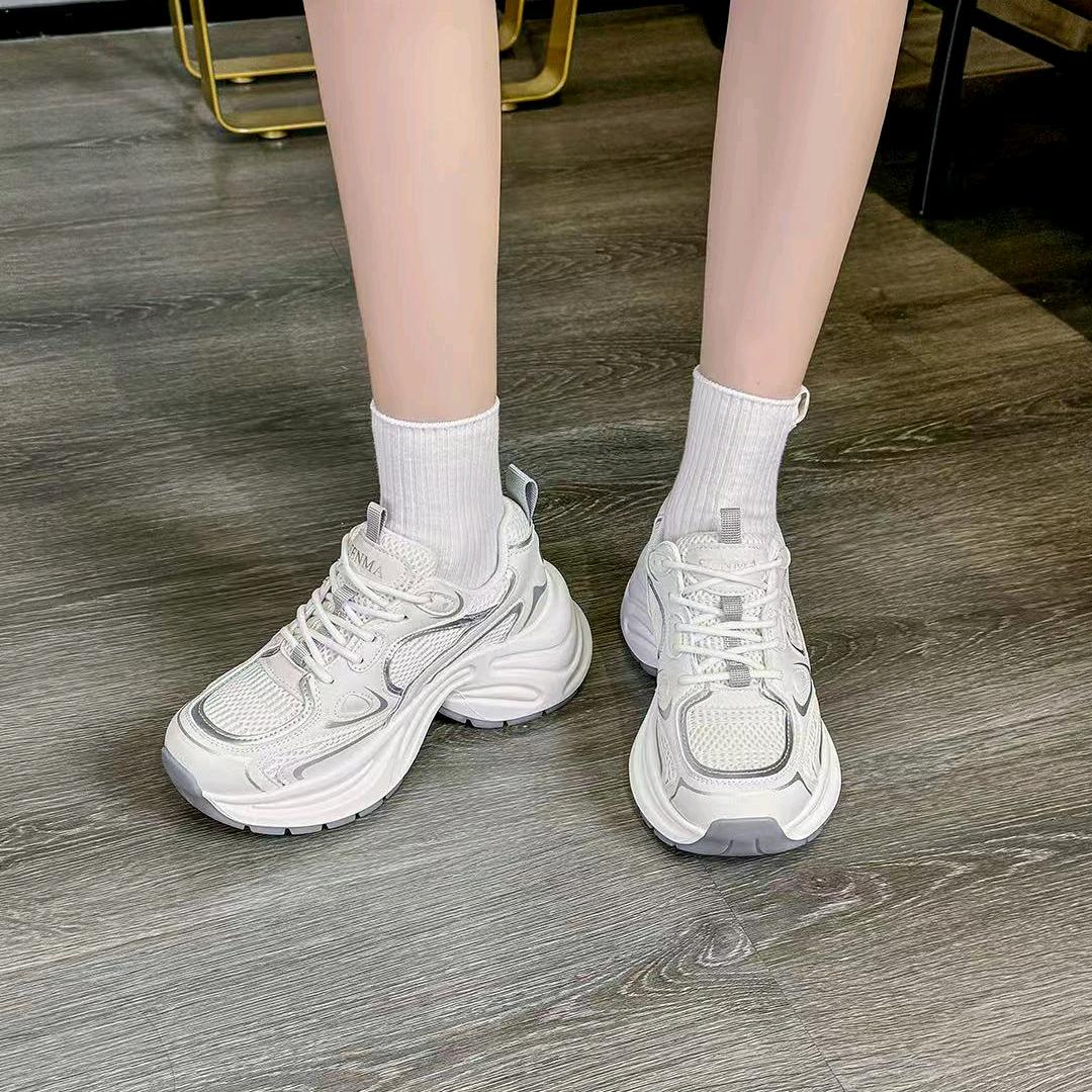 广州白丽鞋服批发有限公司